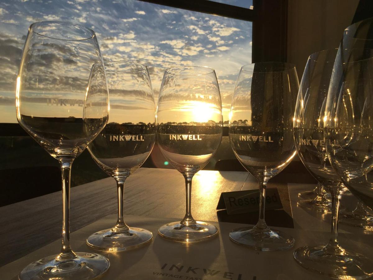 מקלארן וואלה Hotel California Road At Inkwell Wines מראה חיצוני תמונה