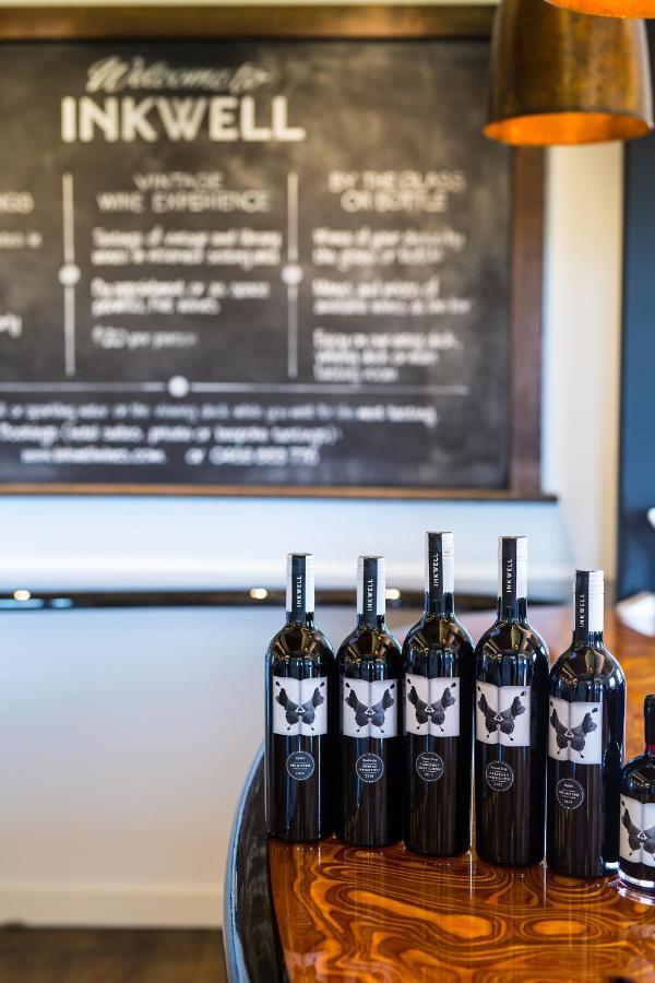 מקלארן וואלה Hotel California Road At Inkwell Wines מראה חיצוני תמונה
